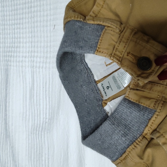 2 Carter's pants size9m - Picture 3 of 6